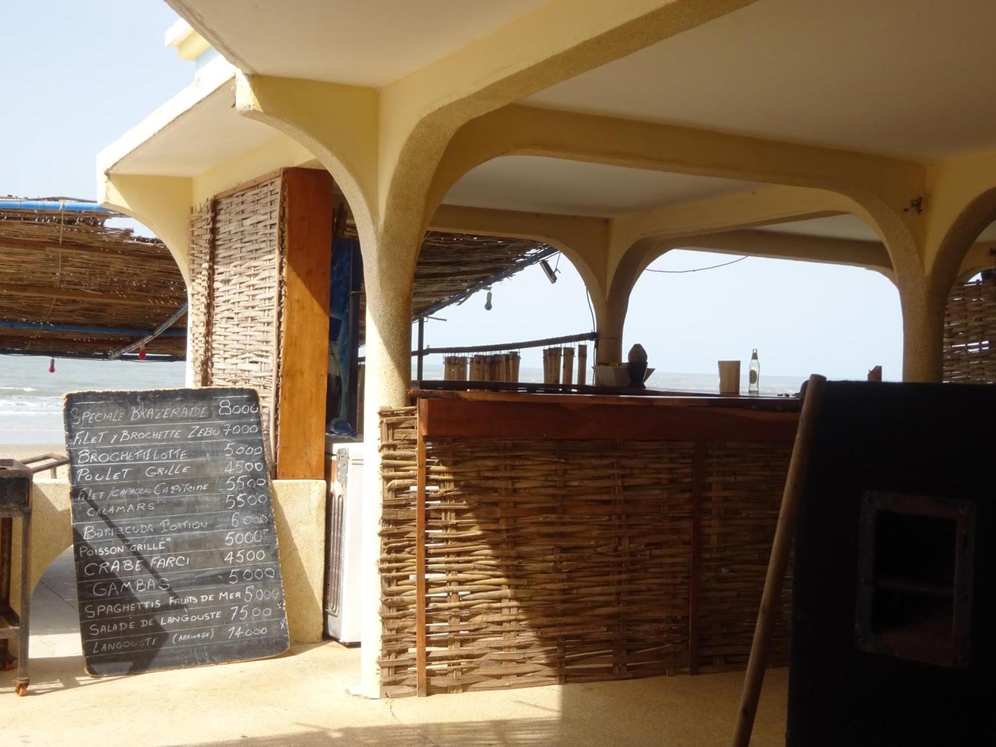Hotel Du Bar De La Mer Cap Skirring Kabrousse Exterior foto